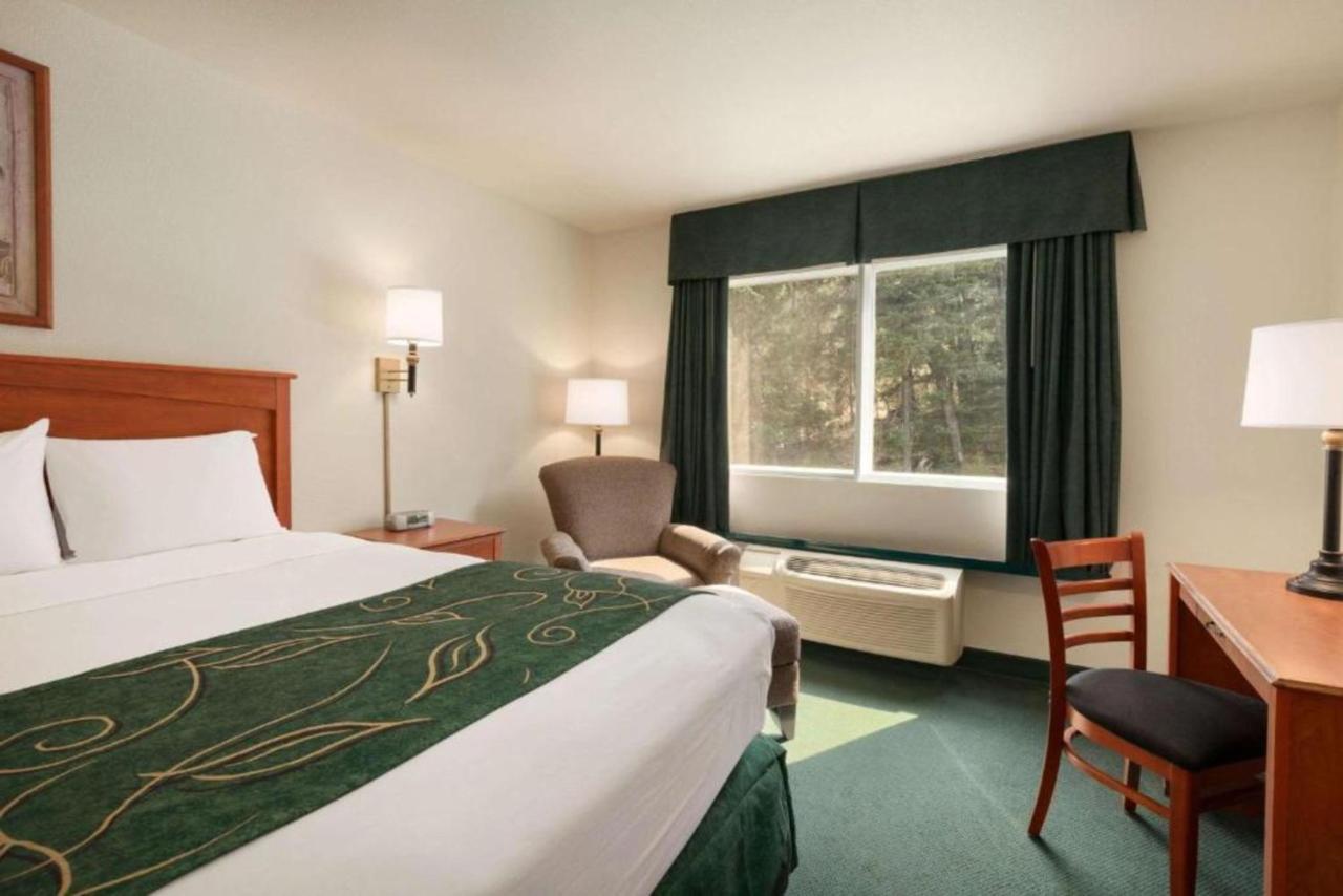 Travelodge By Wyndham Dunsmuir Extérieur photo
