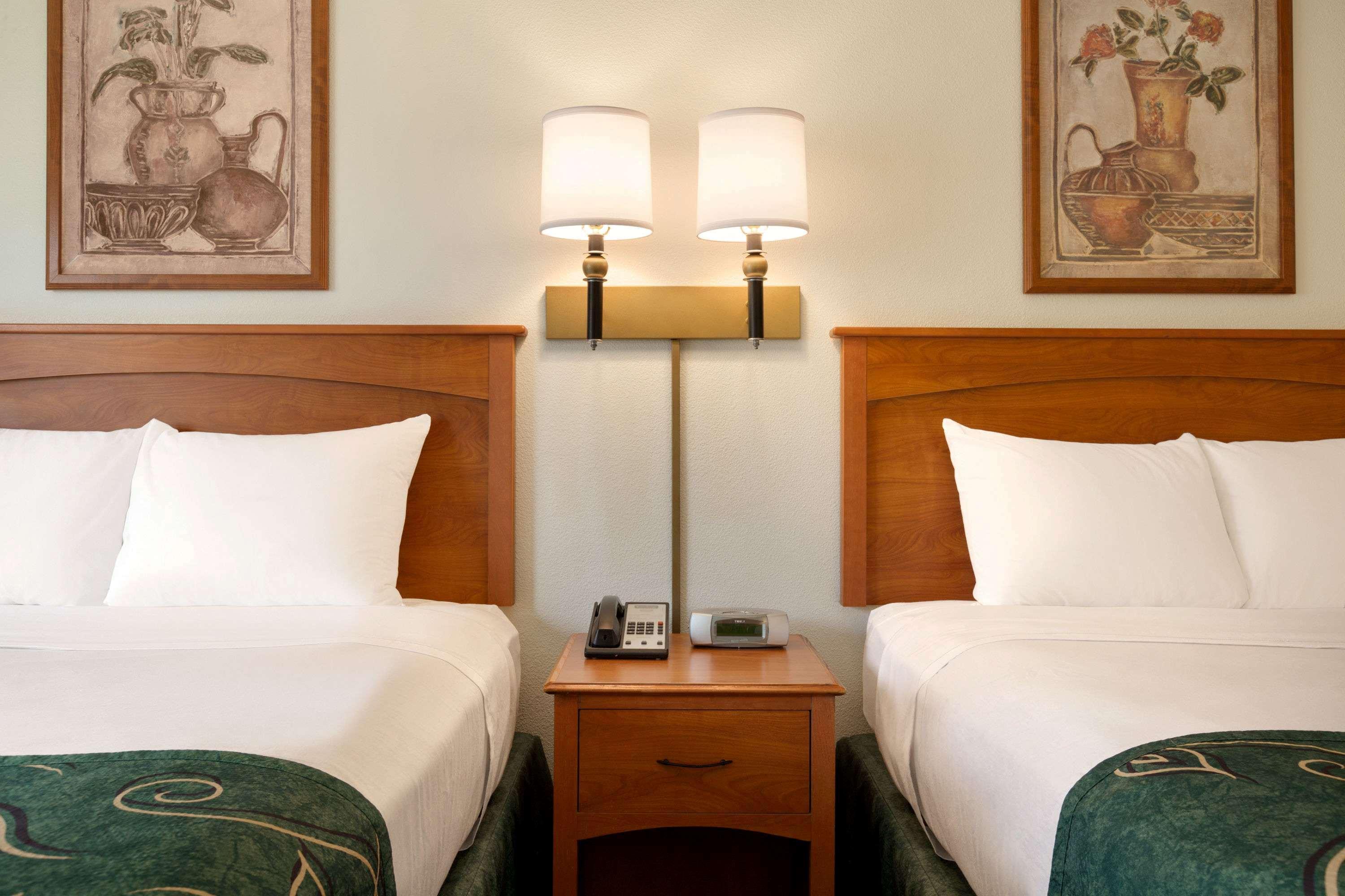 Travelodge By Wyndham Dunsmuir Extérieur photo